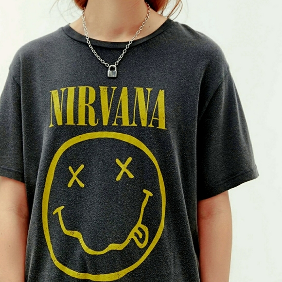 💥UO Nirvana Smiley Face Tee - Picture 7 of 10